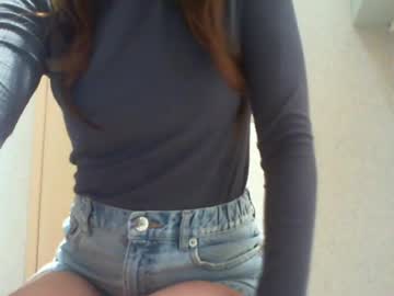 Momentbeforedown with friend camshow