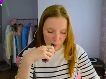 Playful_mary anal show