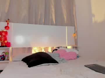 Sophiecanbrook1 with friend show