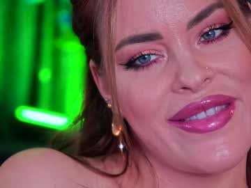 Roseevansx with friend