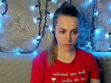 Maggiecake solo masturbation camshow