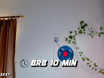 Euphoria_girls pussy play camshow