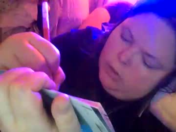 Siofra self squirt camshow