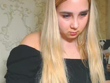 Vikiwaitingforyou fingering