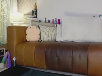 Taylor_love_303 toy fun show