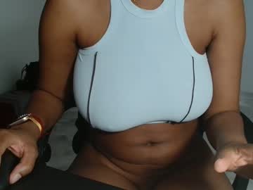 Estefania_starlovee fingering
