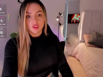 Amywoods fingering show - 06/16/2023