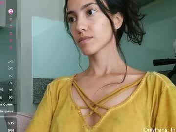 Innocentlatiina ass play