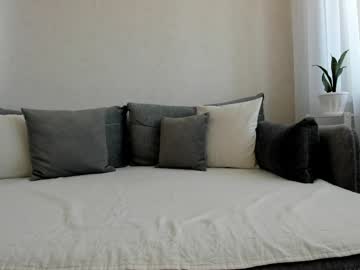 Angelicarai self squirt camshow