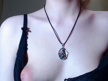 Erica_mayer hot camshow