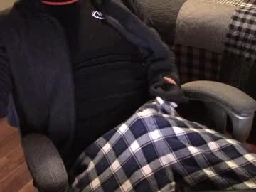 Heavilyhung big dick show