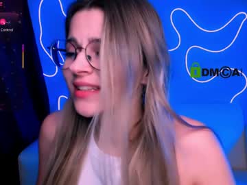 Luckybabymeow toy fun camshow - January 19 2023