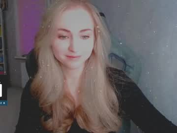 Kira_love_sleep self squirt show