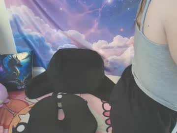 Laurachan pvt - 2022/07/16