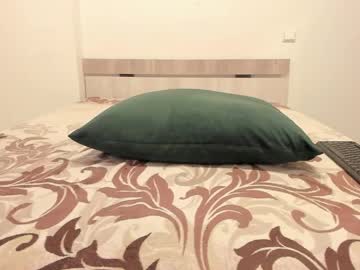 Laracara fingering camshow