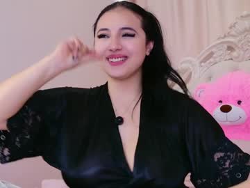 Jennyferguson ass play - 22.11.2025