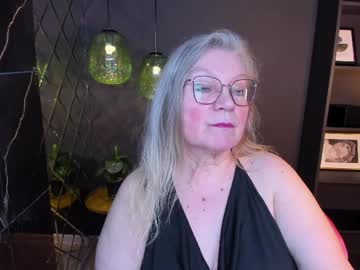 Natalicloud ass play camshow