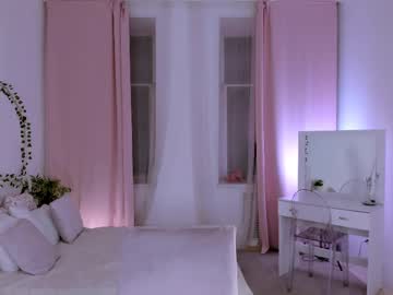 Laly_peach with friend