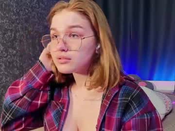 Sophiemure toy fun camshow - 04/09/2026