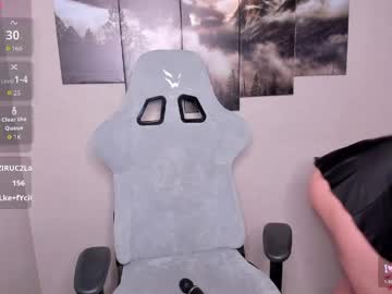 Flufyfoxx self squirt show