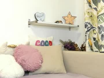 Hot69milf with friend camshow - 05 February 2024