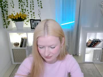 Laly_peach hot - 03.12.2022