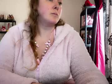 Kissica self squirt camshow
