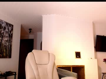 Cherrycoloured solo masturbation show