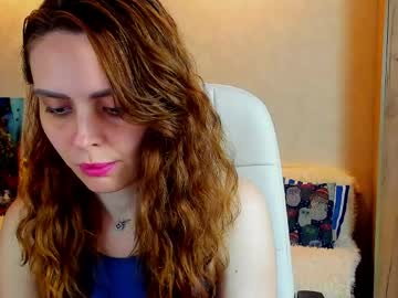 Gloria_wood doggy fuck show - 02.12.2023