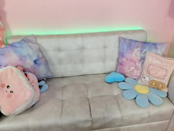 Tiny_cora ass play camshow - 2022/10/10