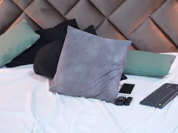 Sophia_loreenn ass play camshow - 2022 November 10