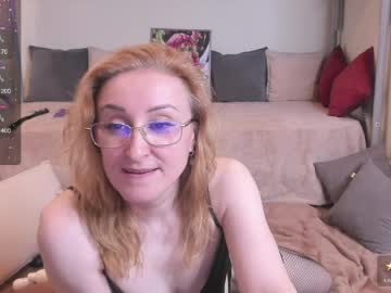 Madissonkiss group show