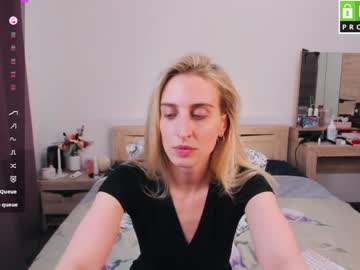 Cute_milana tits and ass camshow