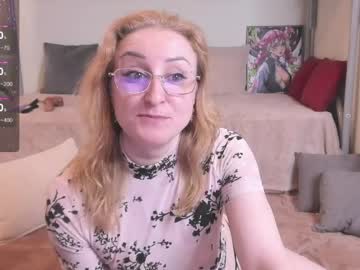 Madissonkiss tits and ass