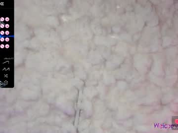 Pamela_dimantis_ oiled show