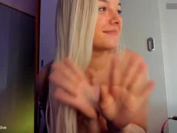 _mistyfox with friend - 2022-10-22