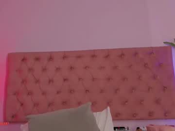 Sophiarossee pussy play camshow