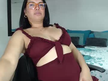 Latinaflower_ts private show