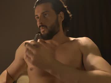 Double_luckystrike tits and ass - December 22 2020