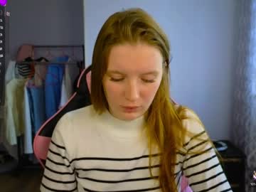 Playful_mary fingering - 01 February 2021