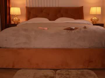 Roxy_blue_eyed_ dildo - 03/12/2021