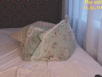 Cute_darina ass play