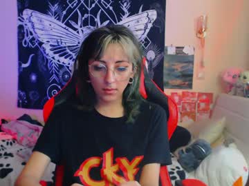 Heavenlycreature tits and ass show