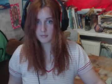 Sabochka888 ass play camshow