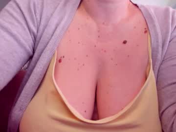 Katynextdoor self squirt