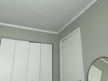 Amysmilez self squirt