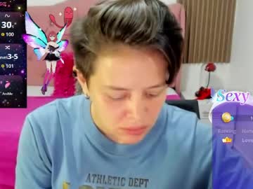 Fanny_18 with friend