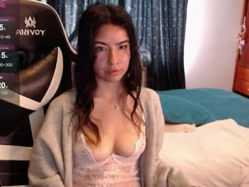 alice_middle01 profile