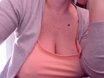 katynextdoor profile