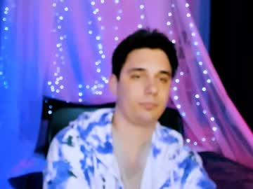 travis_wolf_ live show